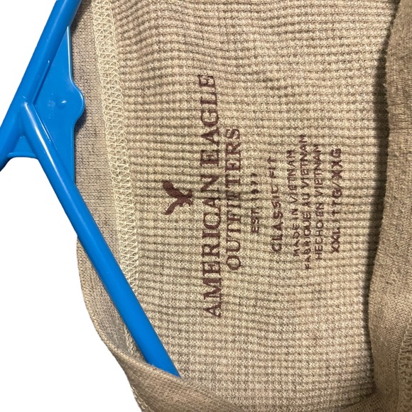 Bundle of two men’s American Eagle long sleeve - Picture 5 of 6